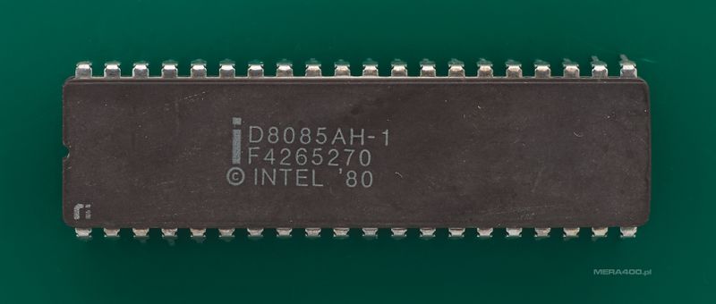 Plik:Intel D8085AH-1.jpg
